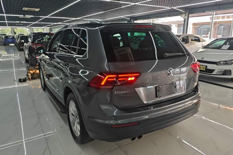 Used Volkswagen Tiguan 2018 280TSI Two-Wheel-Drive Elite Version Rear Left 45 Deg