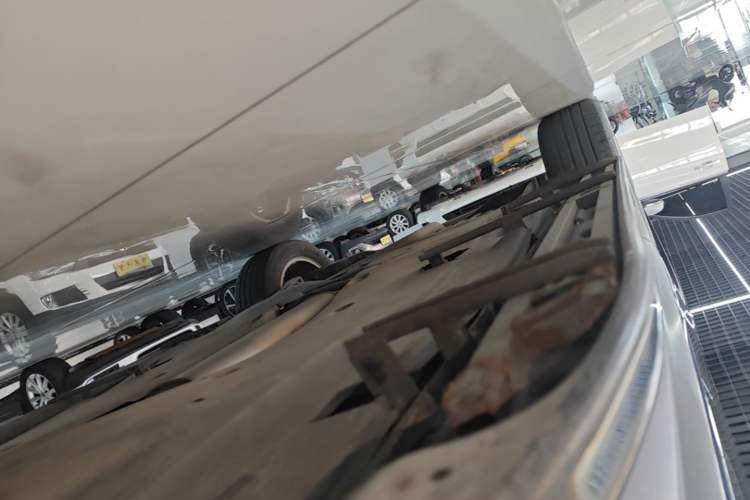 Used Volkswagen Tiguan 2018 280TSI Two-Wheel-Drive Elite Version Right Side Sill