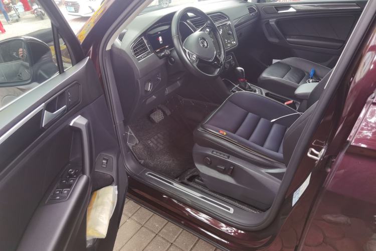 Used Volkswagen Tiguan 2018 330TSI All-Wheel-Drive Innovation Model Driver Seat