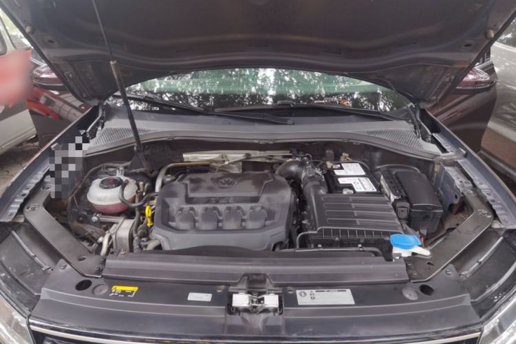 Used Volkswagen Tiguan 2018 330TSI All-Wheel-Drive Innovation Model Engine Bay