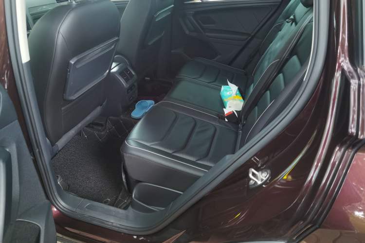 Used Volkswagen Tiguan 2018 330TSI All-Wheel-Drive Innovation Model Left Rear Seat