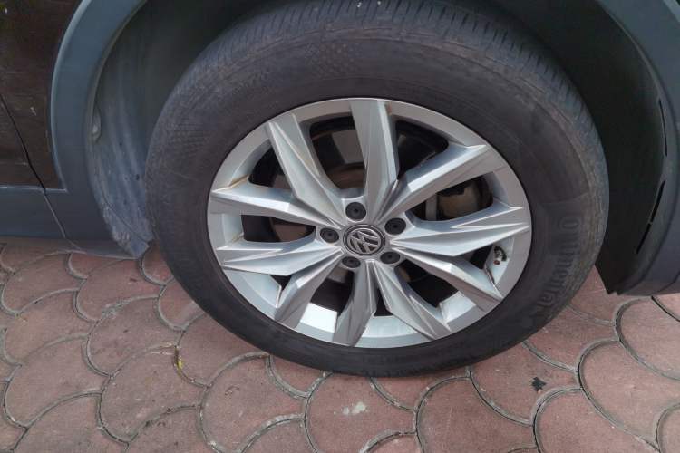 Used Volkswagen Tiguan 2018 330TSI All-Wheel-Drive Innovation Model Right Front Wheel Hub