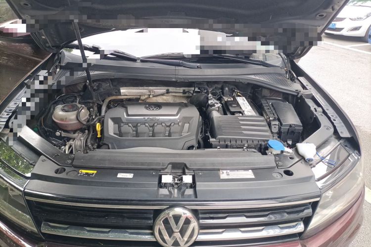 Used Volkswagen Tiguan 2018 330TSI All-Wheel-Drive Innovation Model Engine Bay