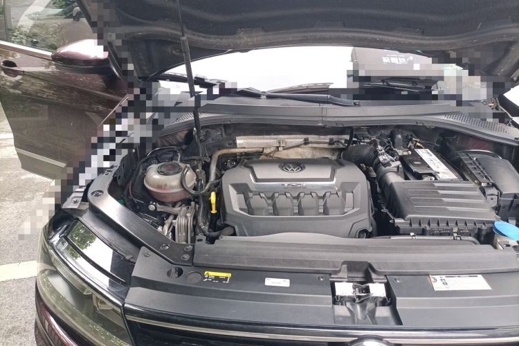 Used Volkswagen Tiguan 2018 330TSI All-Wheel-Drive Innovation Model Engine Bay Right