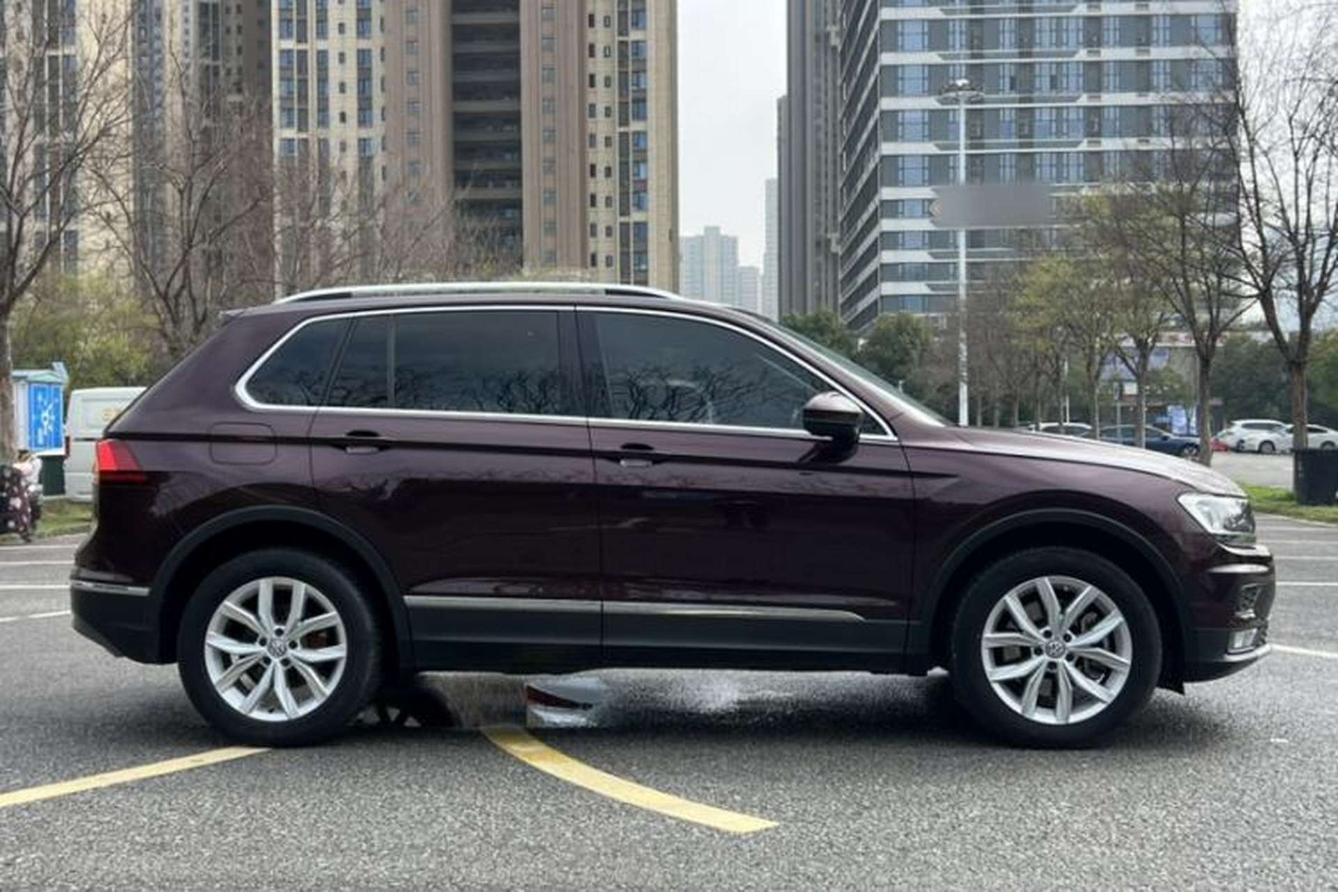 Used Volkswagen Tiguan 2018 330TSI All-Wheel-Drive Innovation Model Exterior 5