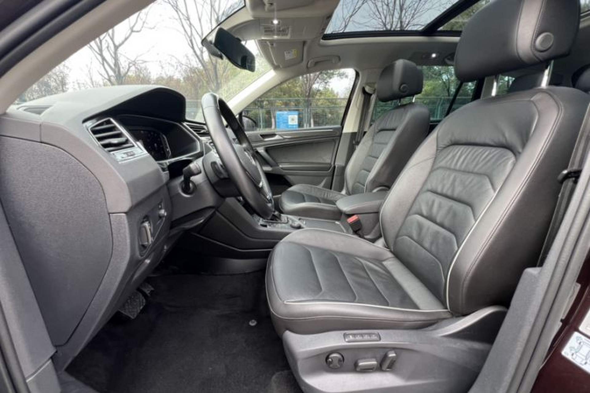 Used Volkswagen Tiguan 2018 330TSI All-Wheel-Drive Innovation Model Interior 4