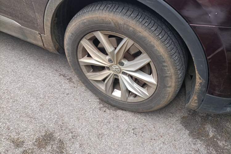 Used Volkswagen Tiguan 2018 330TSI All-Wheel-Drive Innovation Model Right Front Wheel Hub