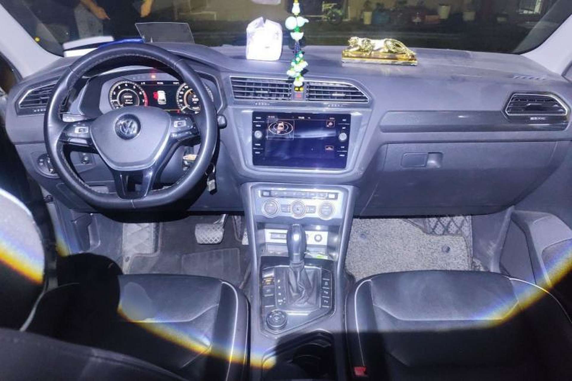 Used Volkswagen Tiguan 2018 330TSI Four-Wheel Drive High-End Model Center Console