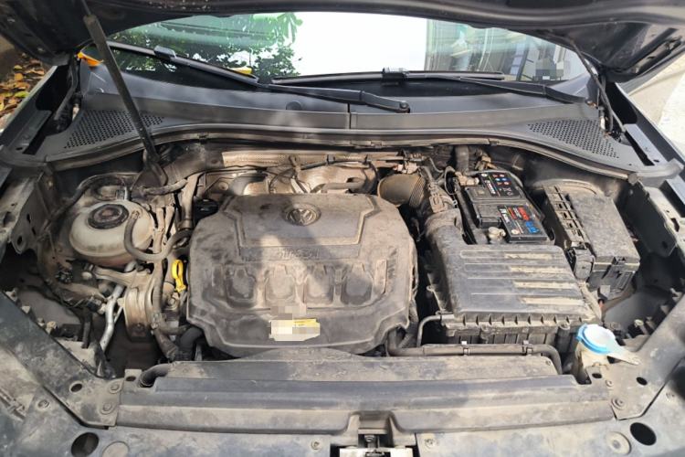 Used Volkswagen Tiguan 2018 330TSI All-Wheel-Drive Innovation Model Engine Bay