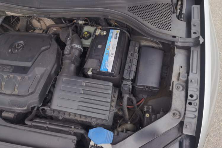Used Volkswagen Tiguan 2018 330TSI All-Wheel-Drive Innovation Model Engine Bay Left