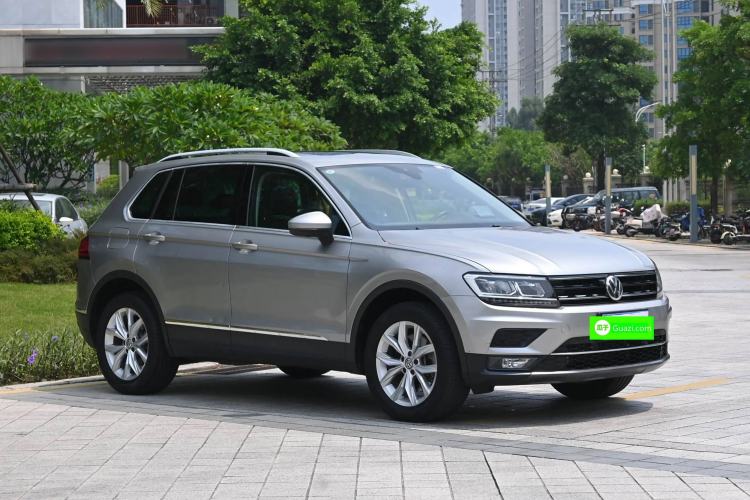 Used Volkswagen Tiguan 2018 330TSI All-Wheel-Drive Innovation Model Exterior 2
