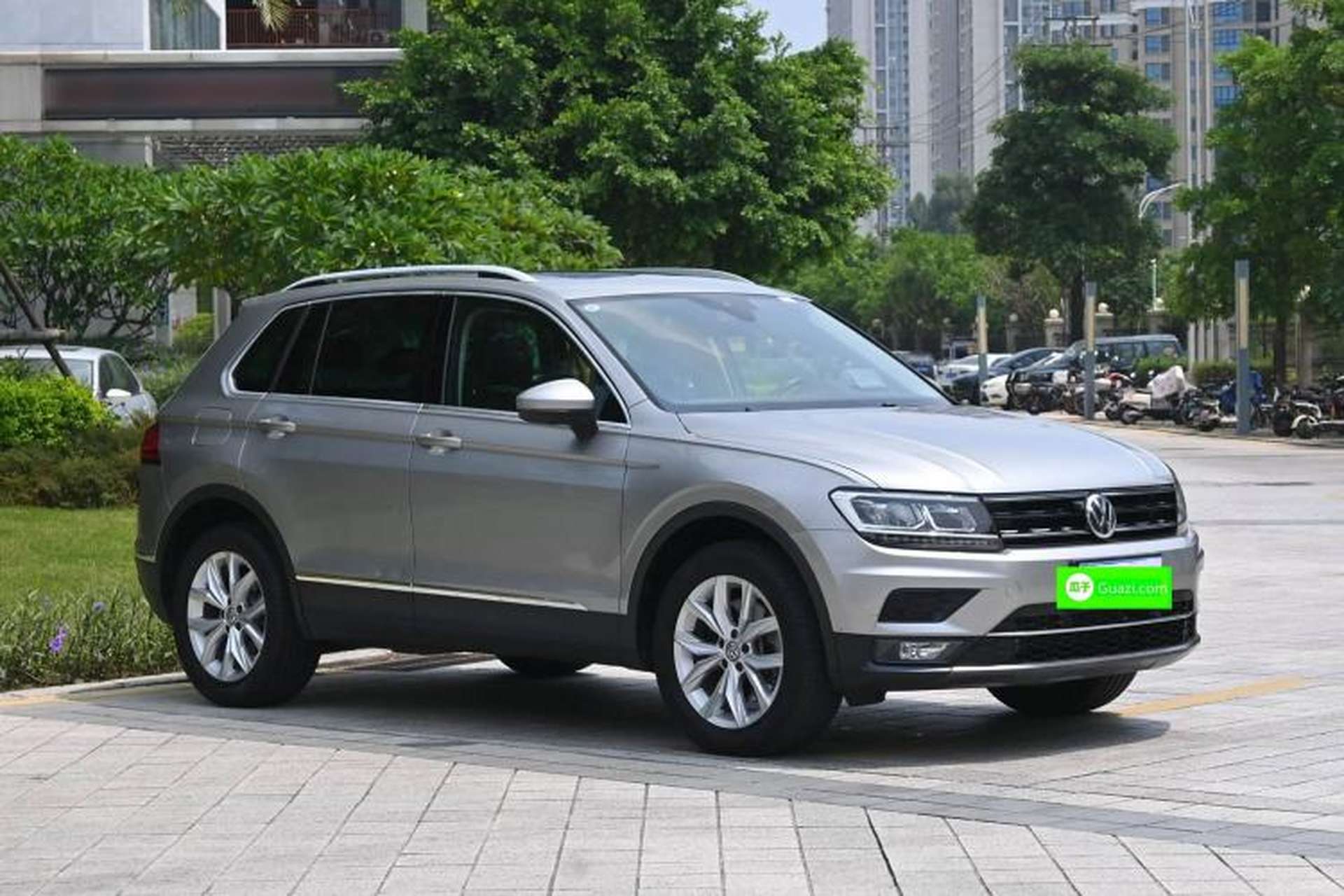 Used Volkswagen Tiguan 2018 330TSI All-Wheel-Drive Innovation Model Exterior 2