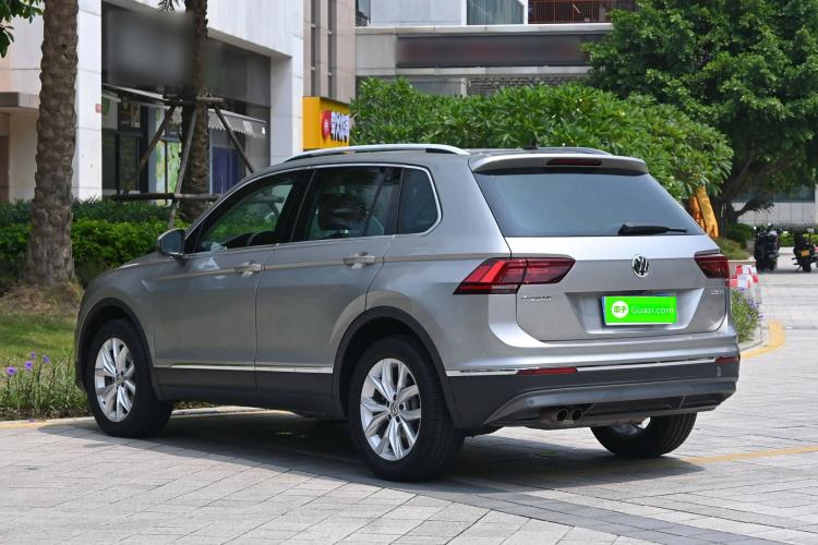 Used Volkswagen Tiguan 2018 330TSI All-Wheel-Drive Innovation Model Exterior 5