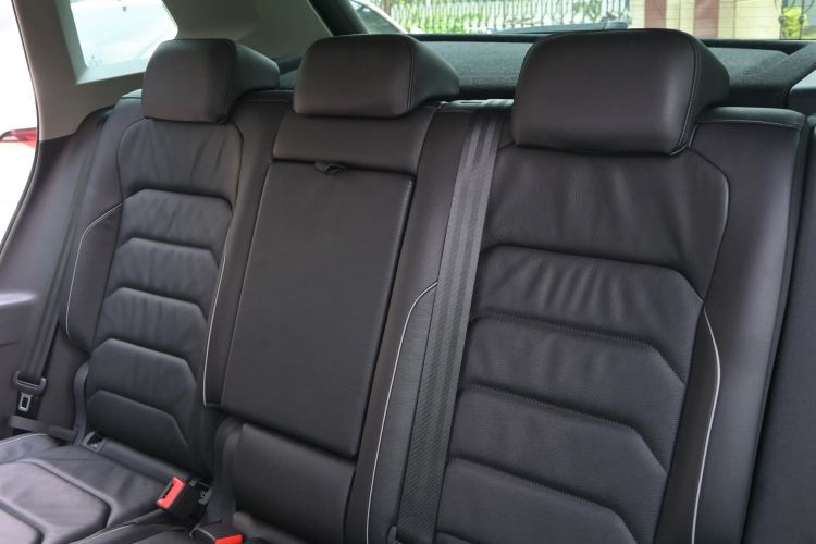 Used Volkswagen Tiguan 2018 330TSI All-Wheel-Drive Innovation Model Interior 7