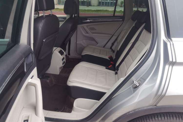 Used Volkswagen Tiguan 2018 330TSI All-Wheel-Drive Innovation Model Left Rear Seat