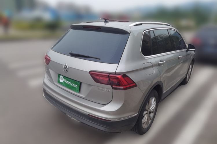Used Volkswagen Tiguan 2018 330TSI All-Wheel-Drive Innovation Model Rear Right 45 Deg