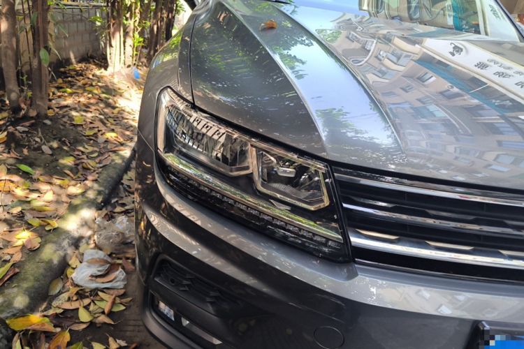 Used Volkswagen Tiguan 2018 330TSI All-Wheel-Drive Innovation Model Right Front Headlight
