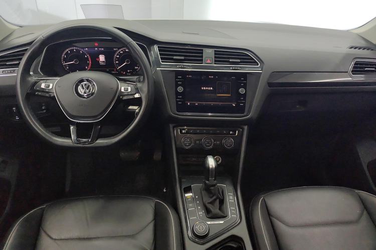 Used Volkswagen Tiguan 2018 330TSI All-Wheel-Drive Innovation Model Center Console