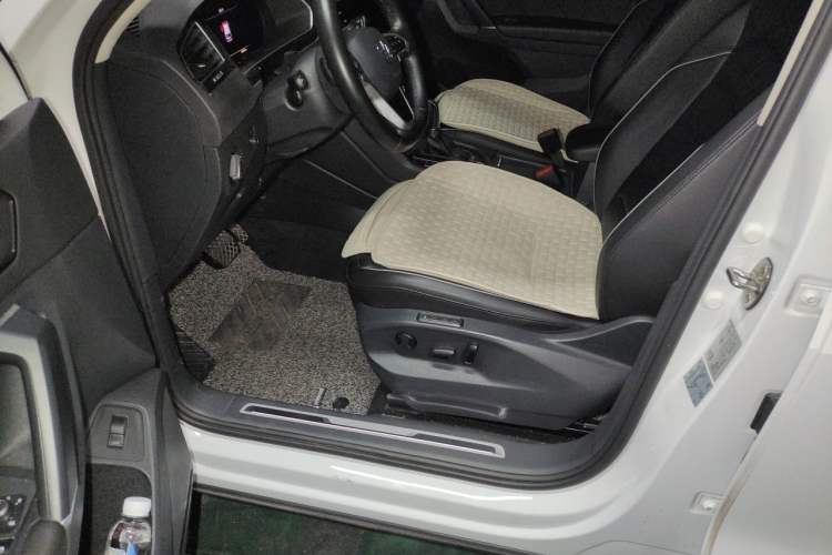 Used Volkswagen Tiguan 2018 330TSI All-Wheel-Drive Innovation Model Driver Seat