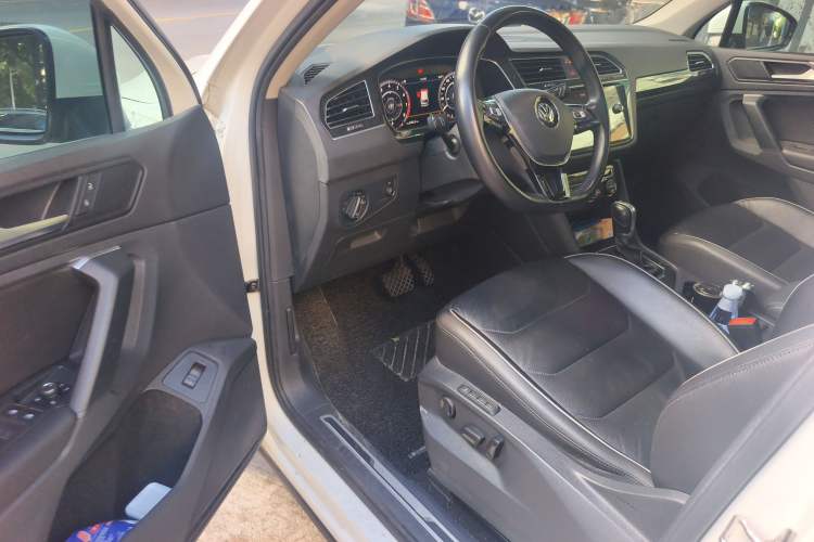 Used Volkswagen Tiguan 2018 330TSI All-Wheel-Drive Innovation Model Driver Seat