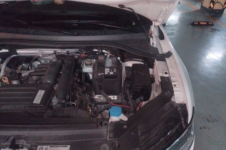 Used Volkswagen Tiguan 2018 280TSI Two-Wheel-Drive Elite Version Engine Bay Left