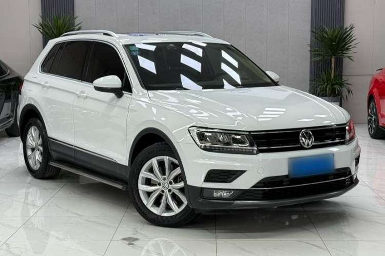 Used Volkswagen Tiguan 2018 330TSI All-Wheel-Drive Innovation Model Exterior 2