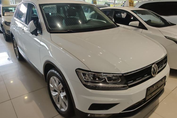 Used Volkswagen Tiguan 2018 330TSI All-Wheel-Drive Innovation Model Exterior 2
