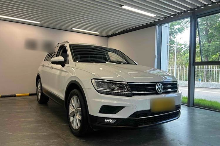 Used Volkswagen Tiguan 2018 330TSI All-Wheel-Drive Innovation Model Exterior 2