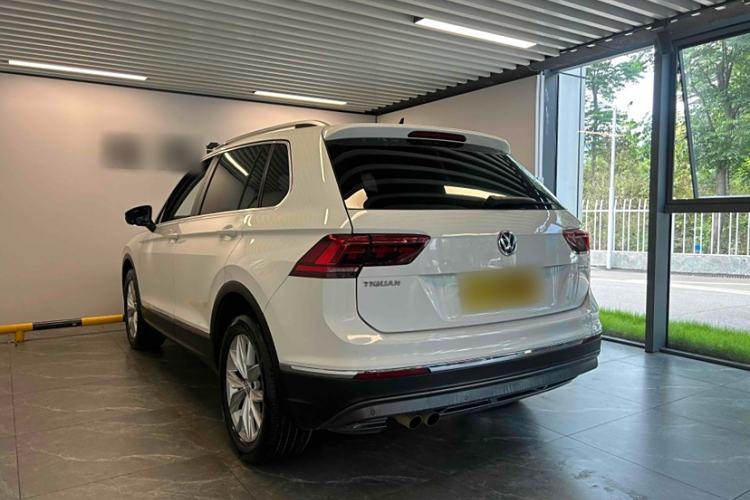 Used Volkswagen Tiguan 2018 330TSI All-Wheel-Drive Innovation Model Exterior 3