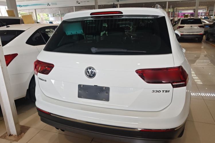 Used Volkswagen Tiguan 2018 330TSI All-Wheel-Drive Innovation Model Exterior 4