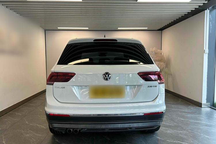 Used Volkswagen Tiguan 2018 330TSI All-Wheel-Drive Innovation Model Exterior 4