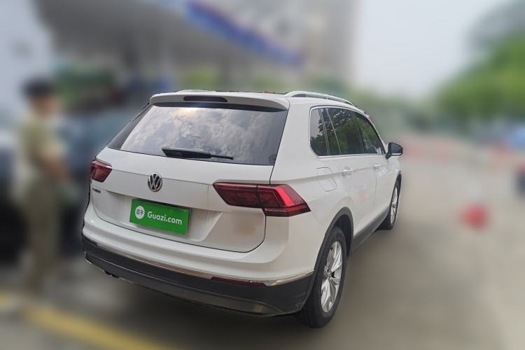 Used Volkswagen Tiguan 2018 330TSI All-Wheel-Drive Innovation Model Exterior 5