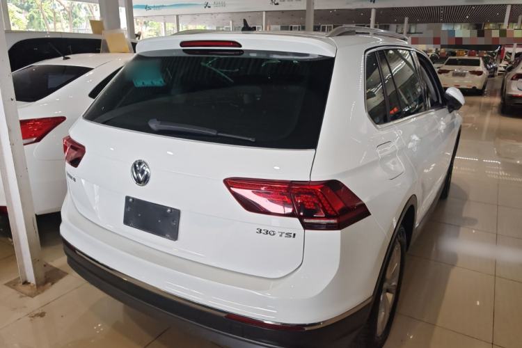 Used Volkswagen Tiguan 2018 330TSI All-Wheel-Drive Innovation Model Exterior 5