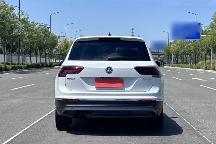 Used Volkswagen Tiguan 2018 330TSI All-Wheel-Drive Innovation Model Exterior 5