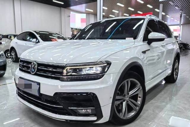 Ojetý Volkswagen Tiguan 2018 380TSI Four-Wheel Drive R-Line