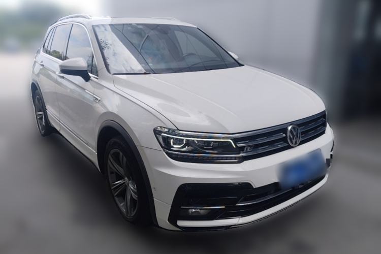 Used Volkswagen Tiguan 2018 380TSI Four-Wheel Drive R-Line Front Right 45 Deg