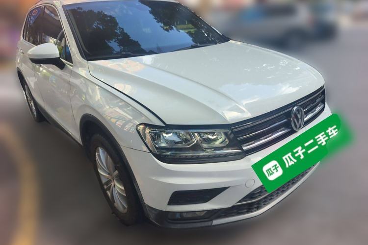 Used Volkswagen Tiguan 2018 330TSI All-Wheel-Drive Innovation Model Front Right 45 Deg