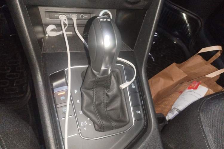 Used Volkswagen Tiguan 2018 280TSI Two-Wheel-Drive Elite Version Gear Lever