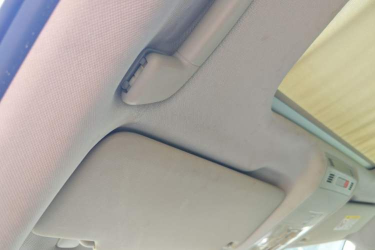 Used Volkswagen Tiguan 2018 330TSI All-Wheel-Drive Innovation Model Headliner