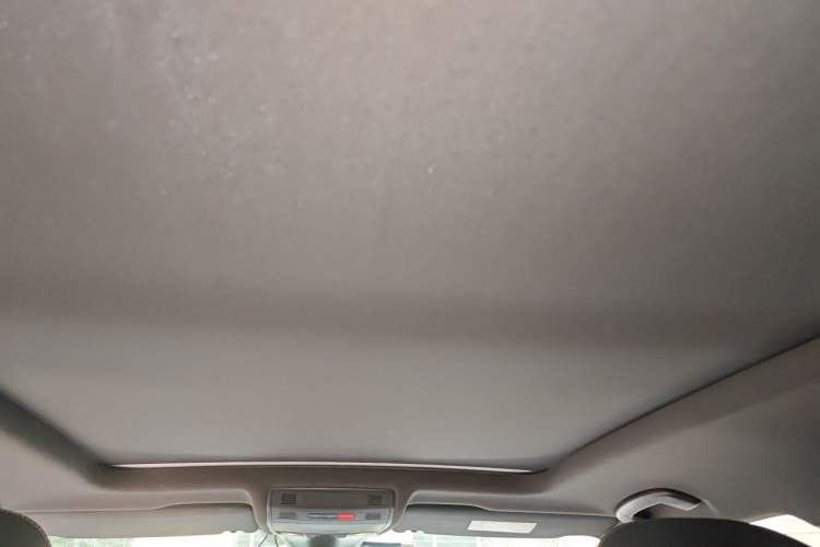 Used Volkswagen Tiguan 2018 380TSI Four-Wheel Drive R-Line Headliner