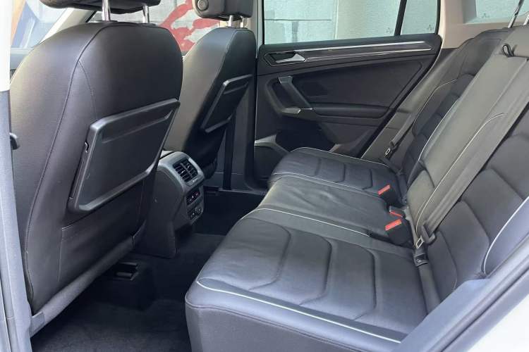 Used Volkswagen Tiguan 2018 330TSI Four-Wheel Drive High-End Model Interior 2