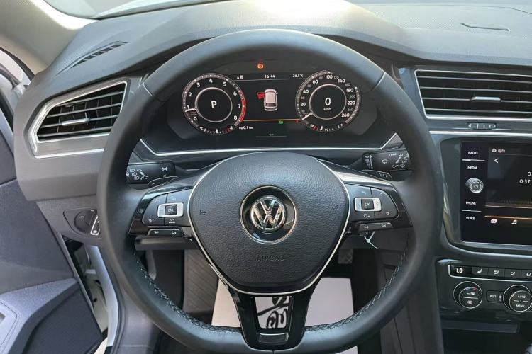 Used Volkswagen Tiguan 2018 330TSI Four-Wheel Drive High-End Model Interior 6