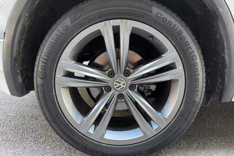 Used Volkswagen Tiguan 2018 330TSI Four-Wheel Drive High-End Model Interior 7