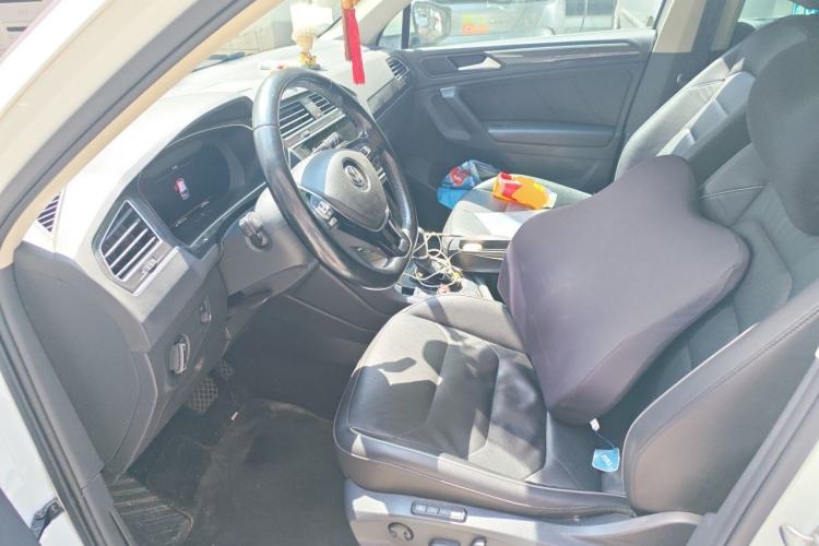 Used Volkswagen Tiguan 2018 330TSI All-Wheel-Drive Innovation Model Left Front Seat