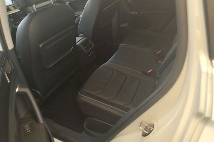 Used Volkswagen Tiguan 2018 330TSI All-Wheel-Drive Innovation Model Left Rear Seat