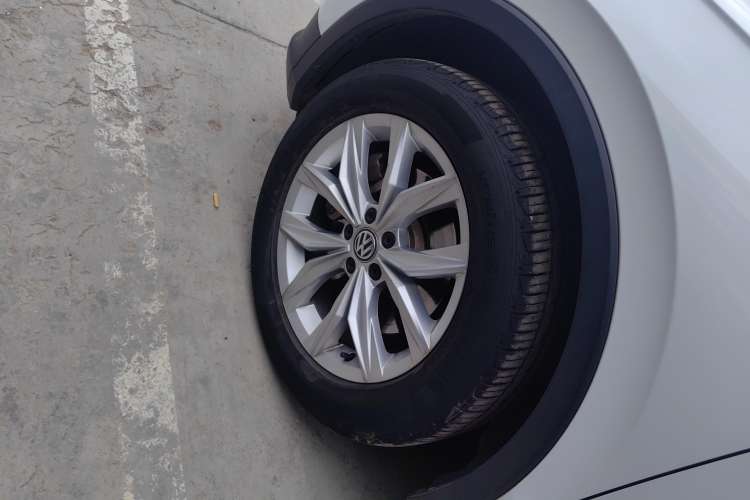 Used Volkswagen Tiguan 2018 330TSI All-Wheel-Drive Innovation Model Left Rear Wheel Hub