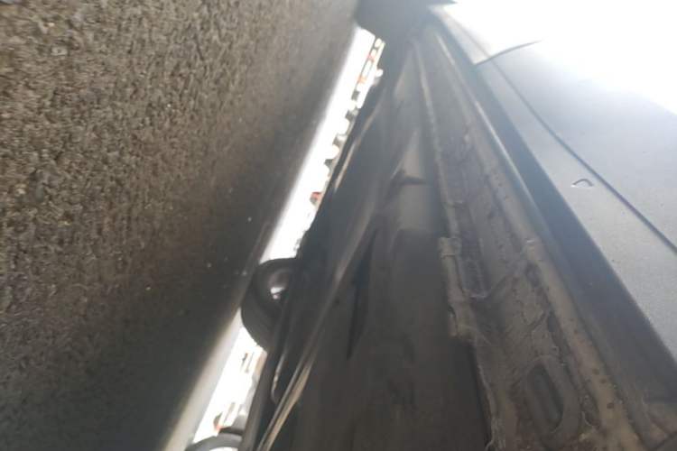 Used Volkswagen Tiguan 2018 330TSI All-Wheel-Drive Innovation Model Left Side Sill