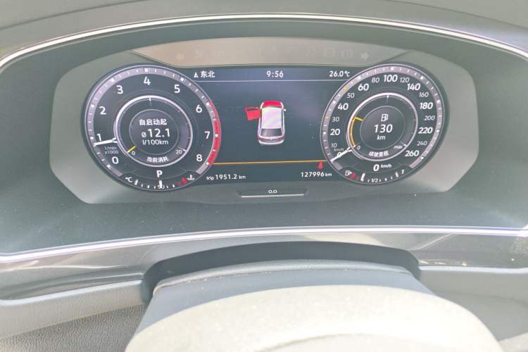 Used Volkswagen Tiguan 2018 330TSI All-Wheel-Drive Innovation Model Odometer Close Up