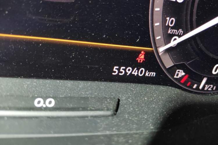 Used Volkswagen Tiguan 2018 330TSI All-Wheel-Drive Innovation Model Odometer Close Up