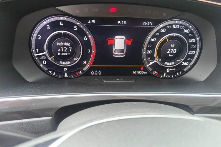 Used Volkswagen Tiguan 2018 330TSI All-Wheel-Drive Innovation Model Odometer Close Up